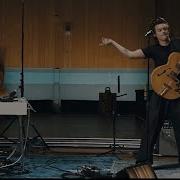 Harry Styles From The Dining Table Live In Studio 2017 Best Quality
