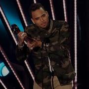 Chris Brown Wins RnB Artist Of The Year IHeartRadio Music Awards 2016