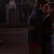 Gilmore Girls Rory And Jess First Kiss