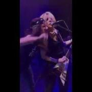 L7 With JULIETTE LEWIS Perform SHITLIST At Wrecking Ball 2016