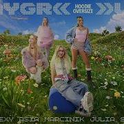 PLAYGROUND 2026 Fausti Lexy Asia Marcinik Julia Sanczenko Hoodie Oversize