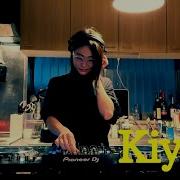 DJ Kiyoko My First Mix At Kitchen Techno Electro