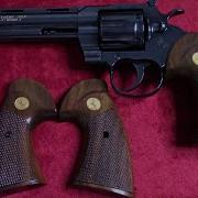 Colt Python Late 3rd Generation Grips 1979 1985 Deer Hollow