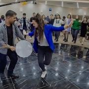 Gelinin Akrabaları Efsane Eşarbını Yan Bağlama Halay İle