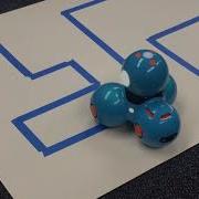 Block Coding Dash For A Maze With 1st And 2nd Graders