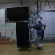 Robot Learns To Push Heavy Objects With Their Bodies