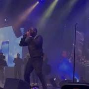Davido Shows Mad Energy On Stage With Dami Duro Performance