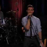 Maroon 5 Makes Me Wonder Live On Walmart Soundcheck