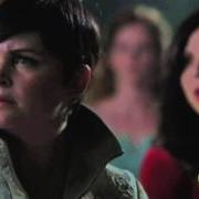 5x01 Emma Hook 8