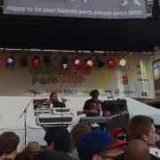Auto Body Performing At Wicker Park Fest 2010