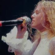 Elyanna Tamally Maak X Calling U Live At El Rey Theatre