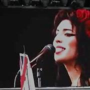 Amy Winehouse Tears Dry On Their Own Live In V Festival 2008