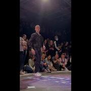 Best Robot Dance By Robot Vall