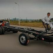 Вот ПОЧЕМУ двигатель находится в задней части автобуса Это гениально