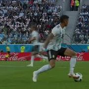 Argentina 2 Nigeria 1 Mariano Closs Gol De Messi