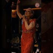 Kalbimde Yerin Dolmaz Seni Nasıl Atarım Herşeyim Oldun Benim Güllü Herşeyimoldun