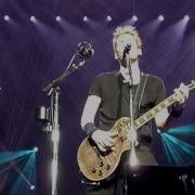 Nickelback Trying Not To Love You