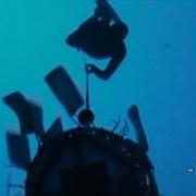 Guillaume Néry Dives At 125m
