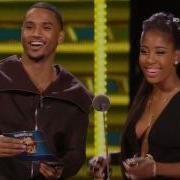 Chris Brown Wins Best Collaboration Soul Train Music Awards 2014