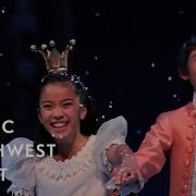 Being Clara In George Balanchine S The Nutcracker Pacific Northwest Ballet