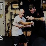SILAT Karambit Vs Straight Blade Tactics