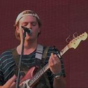 Mac DeMarco Blue Boy Hellow Festival
