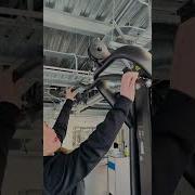 Technogym Lat Pulldown Demo