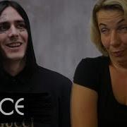 Реакция МАМЫ на FACE ROCK STAR