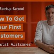 Как привлечь первых клиентов Startup School