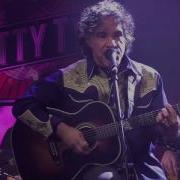 John Oates Performs Maneater Live At DittyTV