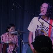 Slamcam TURNCOATS Still Ill Fiddlehead Live In Manila 8 17 23