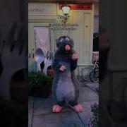 Оцените реакции персонажей Disney шорты Disneyworld