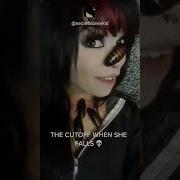 Shes Fine She Grabbed Onto The Bottom Of My Hoodie Via Mothmamiii Tiktok