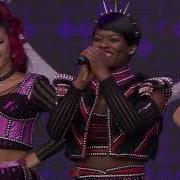 Our Queens GETTING DOWN At West End Live