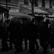 Comme Une Vague Impression De Deja Vue