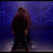 Pitch Perfect Spin My Head Right Round