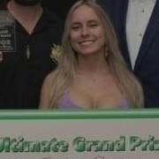 Woman Claims 10 000 As Ultimate Grand Prize Winner In Florida Python Challenge