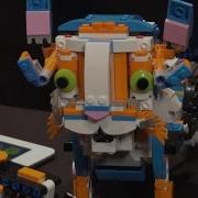 Learn To Build A Screaming Cat With LEGO Boost CES 2017
