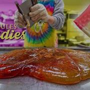 Мы впервые приготовили леденцы со вкусом клубничного лимонада