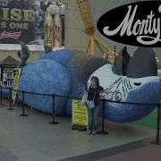 Monty Python Live Mostly Building The Giant Parrot