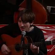 Hudson Freeman Live On Red Couch