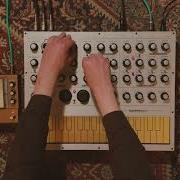 AN AVALANCHE MACBETH ELEMENTS EL2 SYNTHESIZER