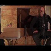 Stratovarius Black Diamond Acoustic Gibson Showroom