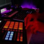 Making A Quick Beat W Maschine And Splice Samples No Talking