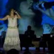 Funda Arar Beyaz Show Islak Islak