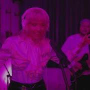 New Constellations Does It Feel Like This Live Studio Performance