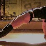 She S A Maniac Flashdance Most Iconic Scenes