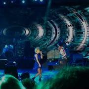 300618 Bursa Festivali Pamela Kal Benim Için