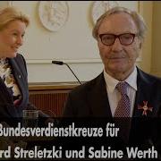 Bundesverdienstkreuz Für Ekkehard Streletzki Vom Hotel Estrel Und Sabine Werth Berliner Tafel