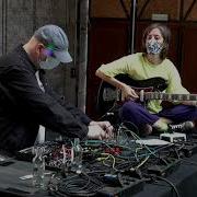 Support Your Brussels Scene Listen Festival Lawrence Le Doux Live